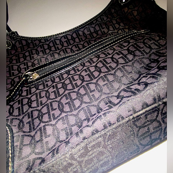 GIANI BERNINI Shoulder Bag - Picture 2 of 11